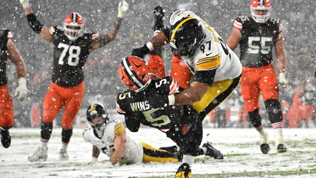 Browns vs Steelers score, results: Cleveland pulls off upset in snowy AFC North showdown