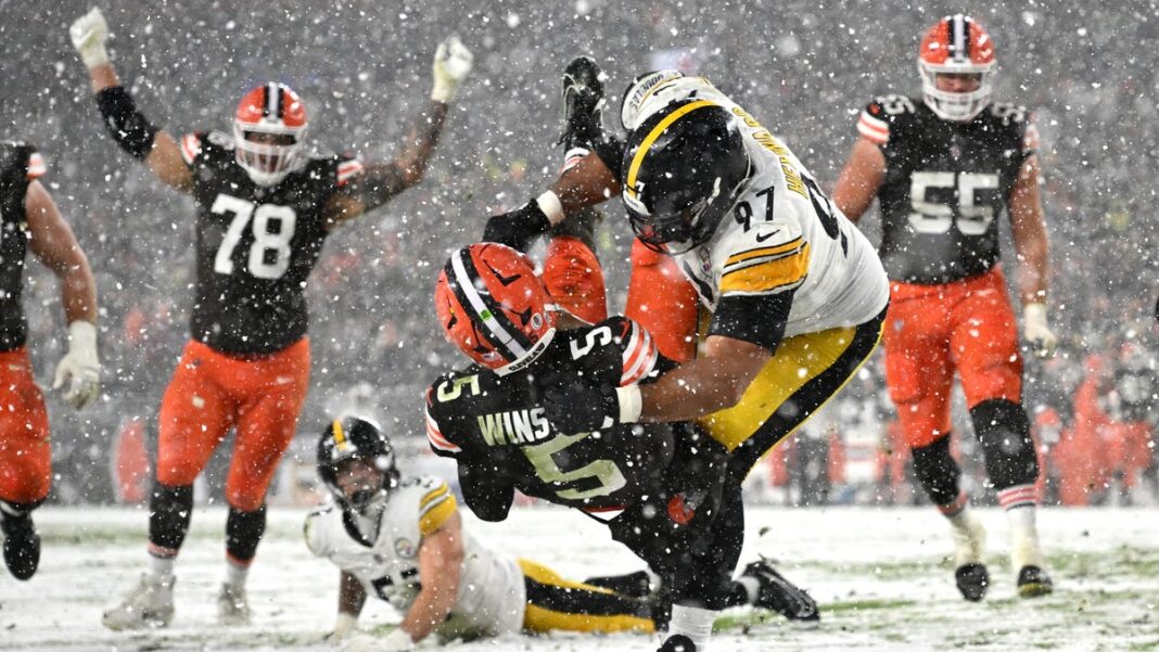 Winners and losers of Thursday Night Football: Browns stun Steelers in wild snow game