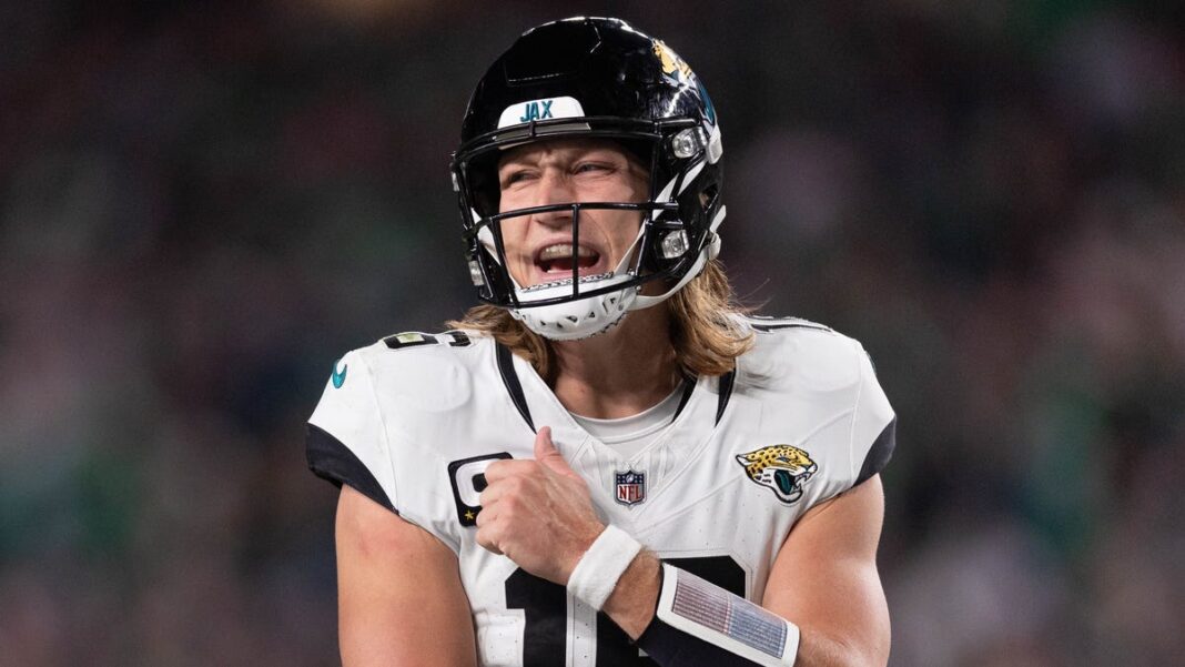 Report: Jaguars’ Trevor Lawrence could miss rest of season with shoulder injury