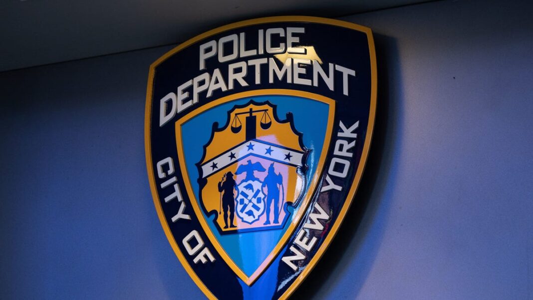 NYPD searching for gunman who shot man in Upper West Side, fled into subway tunnels