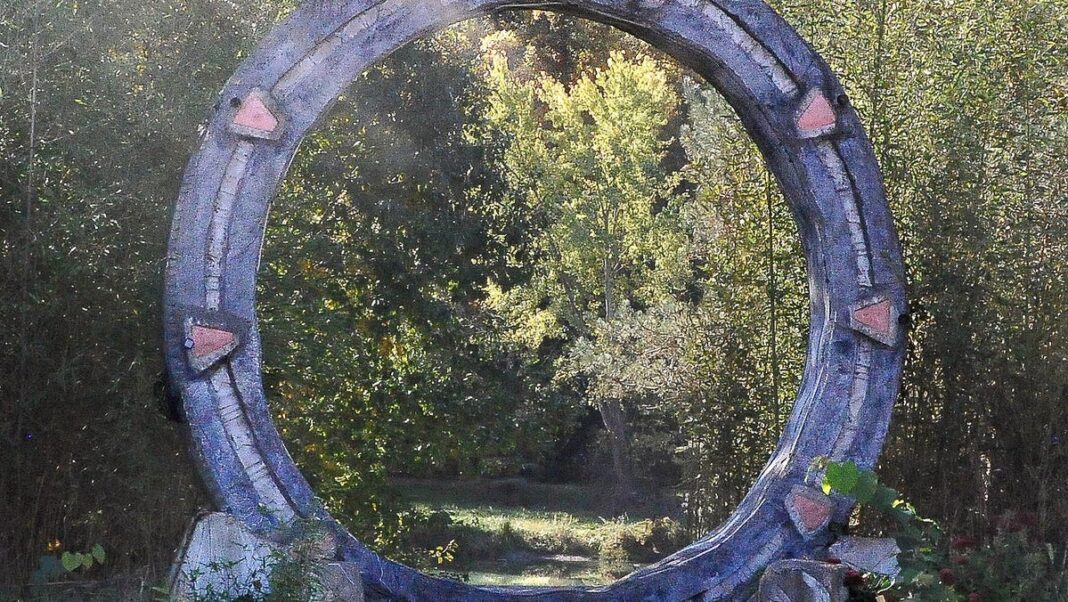 Ohio family builds 50,000-pound Stargate with ‘dial-home device’ to scan the cosmos