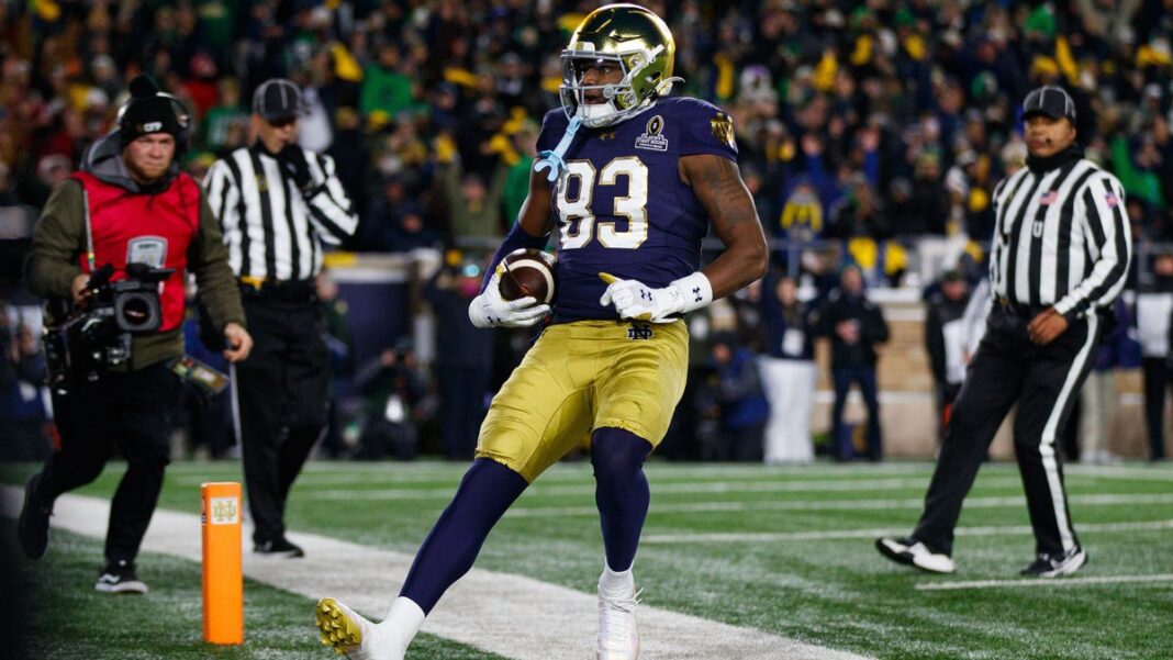 Notre Dame reaches College Football Playoff quarterfinals after cruising past Indiana