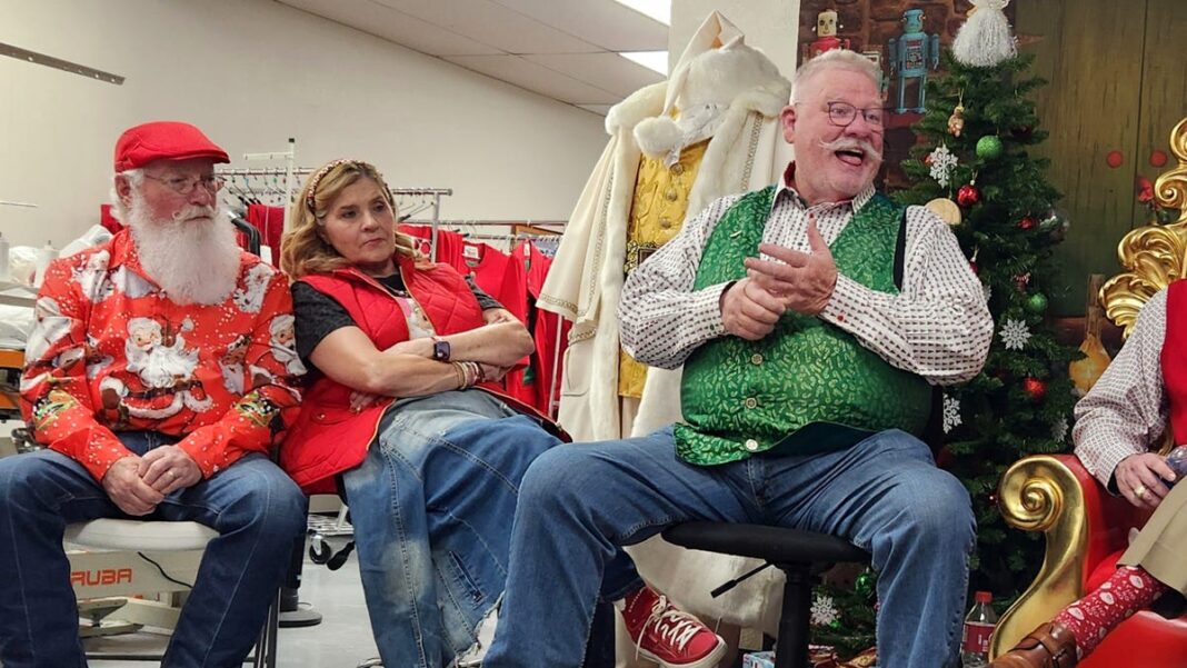 The challenges of being St. Nick: In Texas, Santas talk shop at monthly meetups