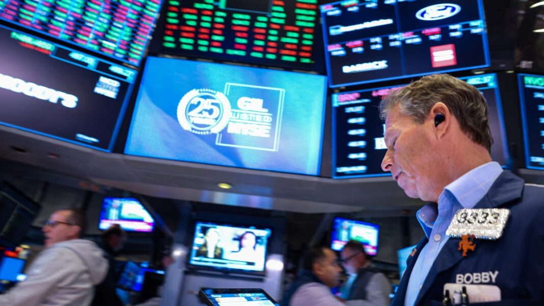 Is the stock market open or closed on Christmas Eve 2024? See operating hours, closing time