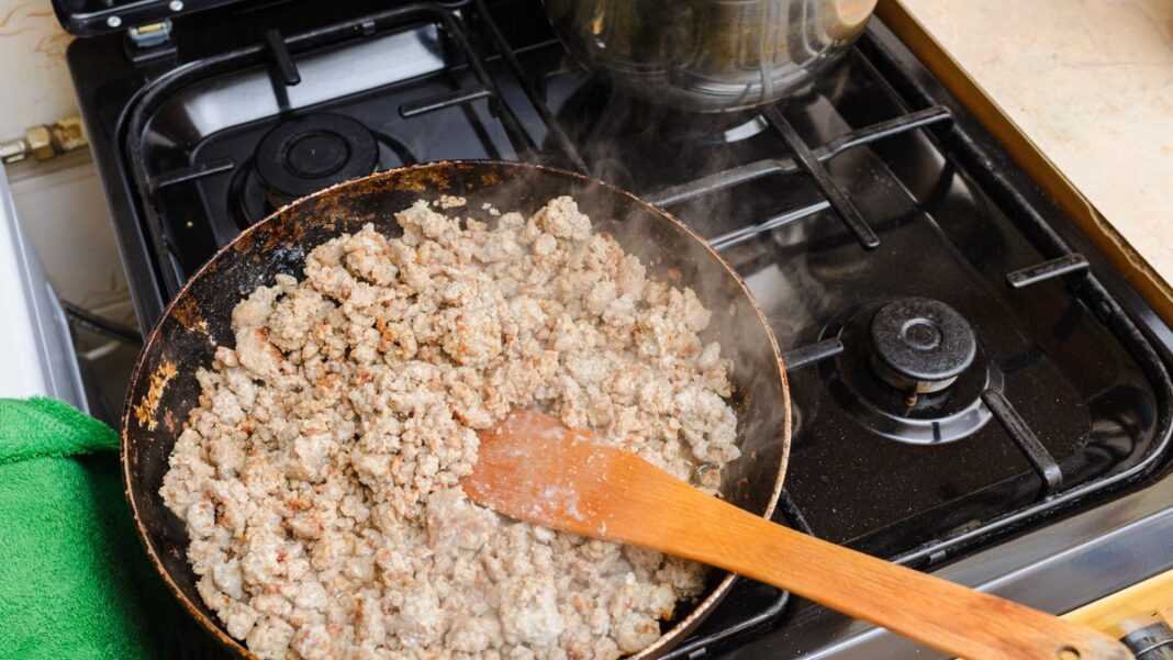 Want to boost your protein intake? Try adding more ground turkey to your diet