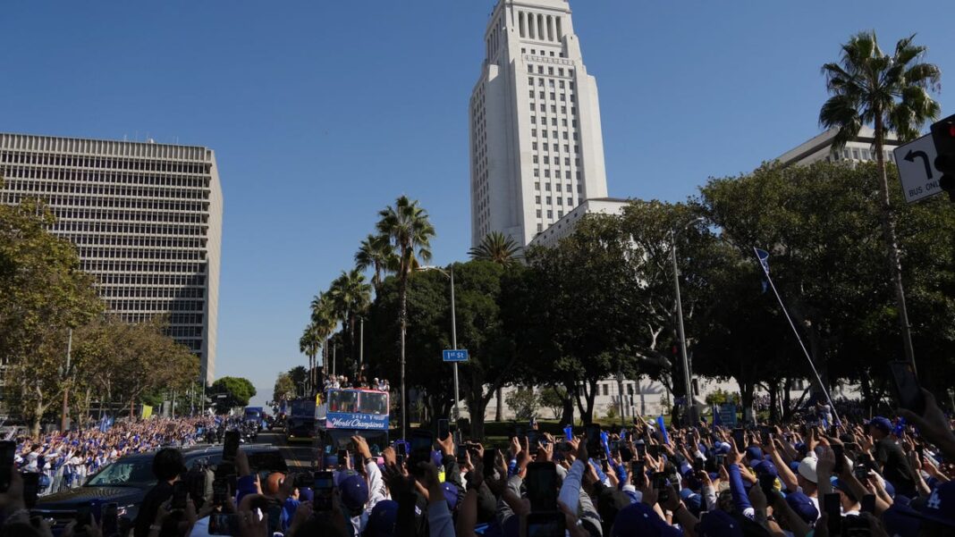 FBI searches home of Los Angeles deputy mayor linked to City Hall bomb threat probe