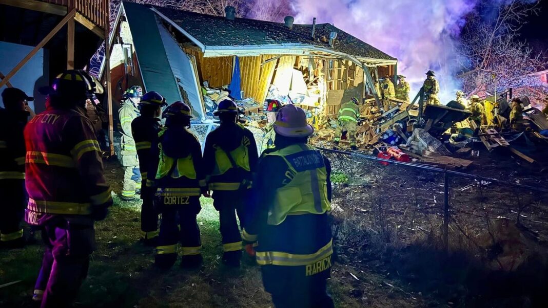 6 injured after home explosion in Missouri; cause under investigation