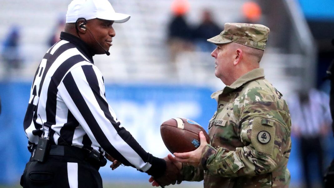 Celebration Bowl referee salutes military veterans before penalty wiping out Jackson State TD