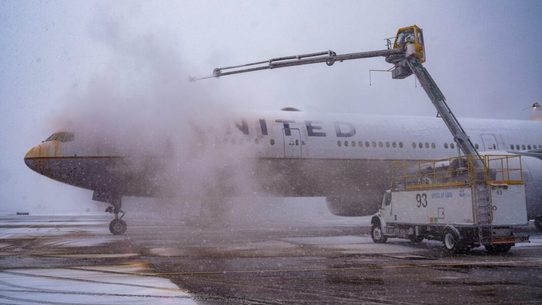 Over 2,100 US flights canceled as winter storm bears down on millions