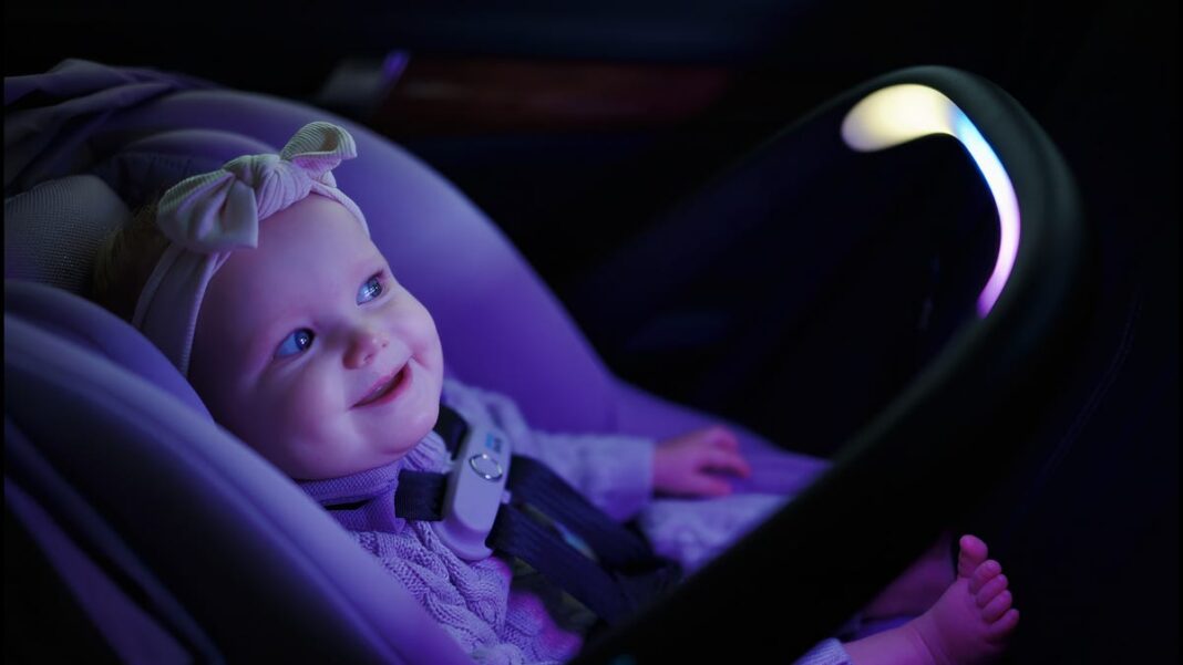 Car seat equipped with lullabies, white noise and ambient lighting unveiled at CES 2025