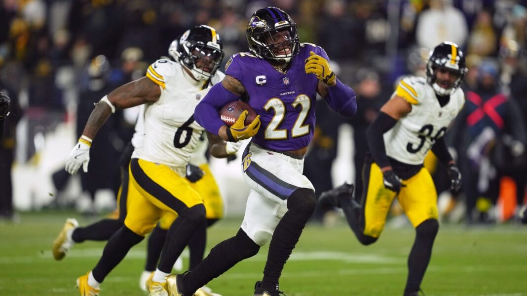 Derrick Henry, Lamar Jackson help Ravens run to new lengths in romp over Steelers