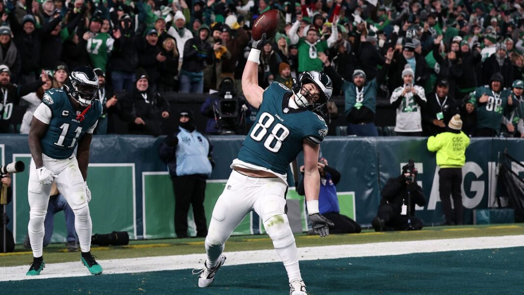 Eagles beat back ailing Packers for NFL wild-card playoff win