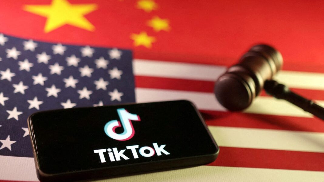 Reports: Trump considering executive order to try to rescue TikTok from sell-or-ban law