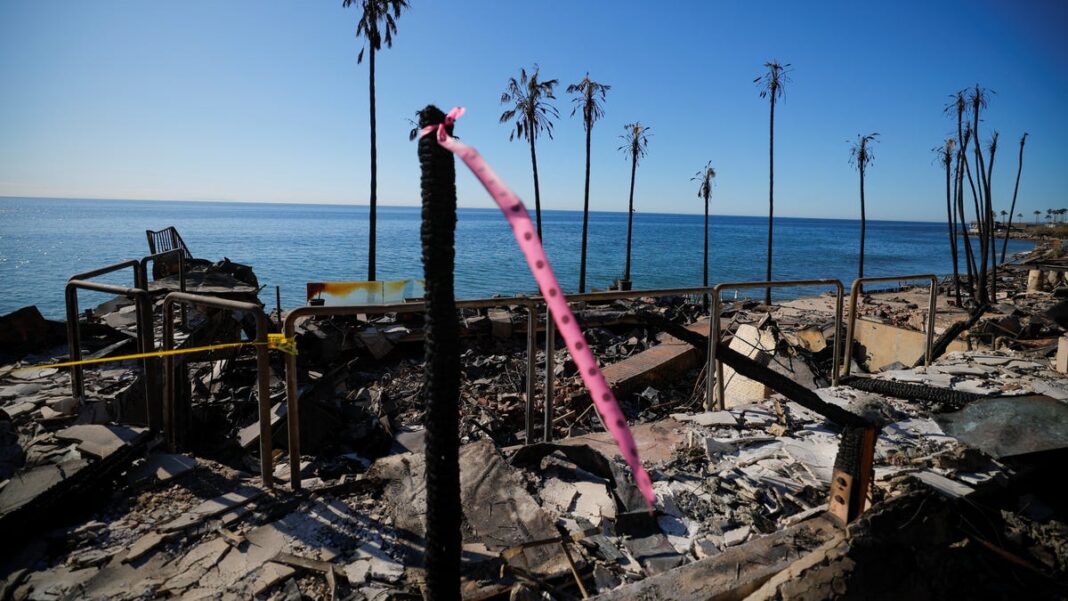 New wildfire concerns in LA: Strong winds next week, mudslides. Live updates