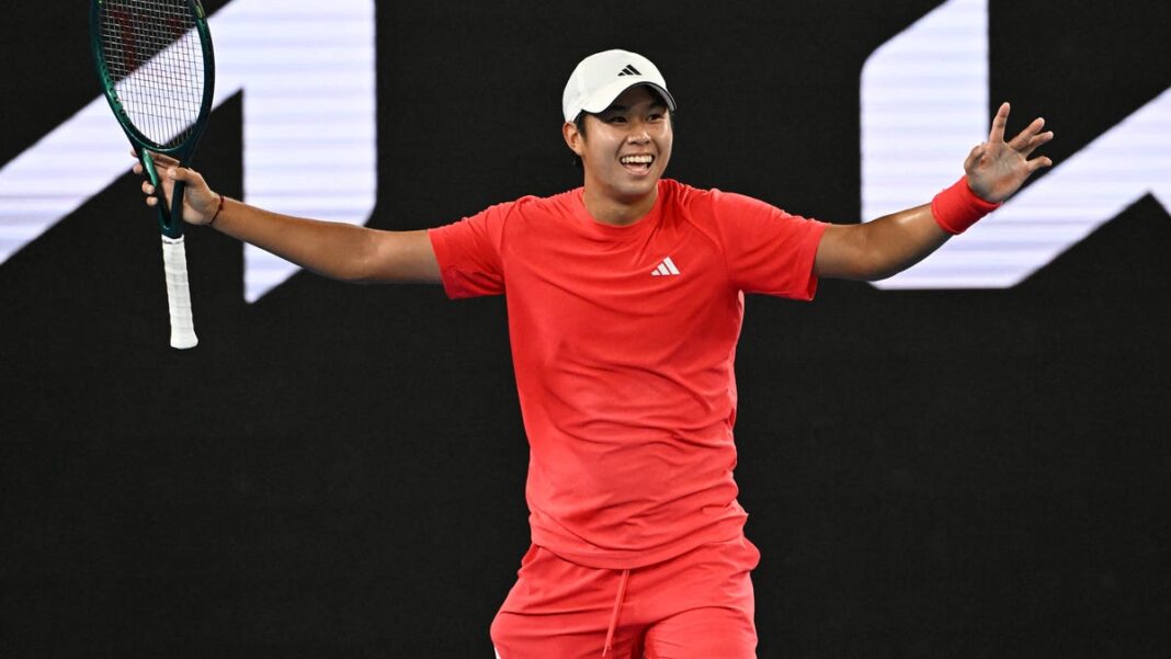 American teenager Learner Tien stuns No. 5 Daniil Medvedev in Australian Open