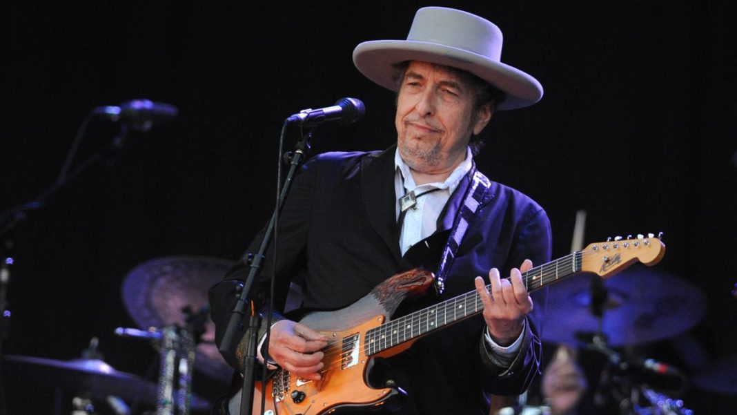 Bob Dylan’s early drafts of ‘Mr. Tambourine Man’ lyrics fetch $500K at auction